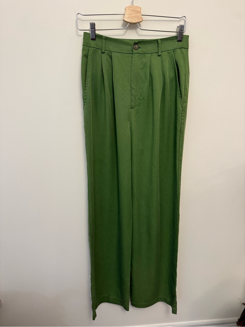 Reformation green dress pants